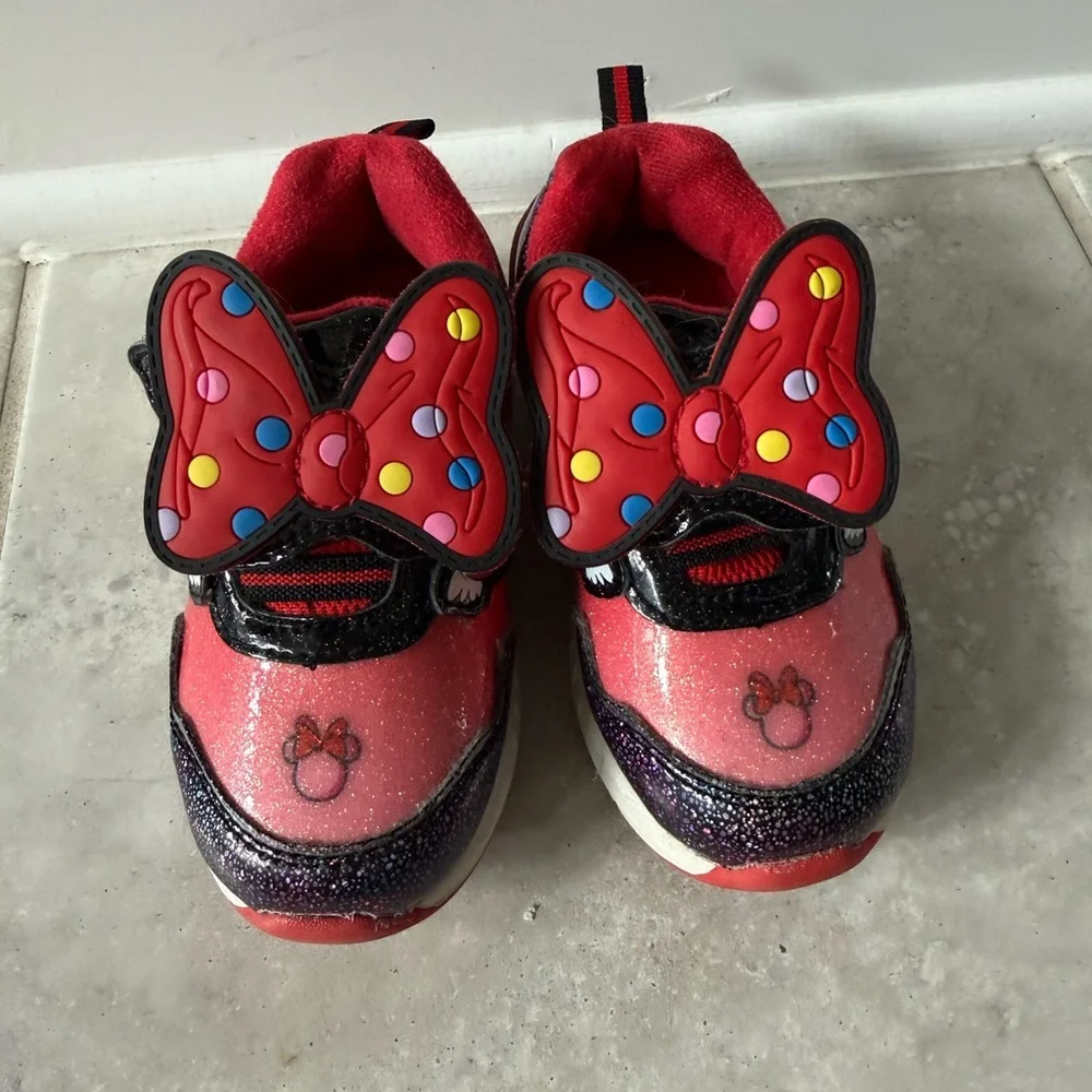 Disney Minnie Mouse Light Up Sneakers